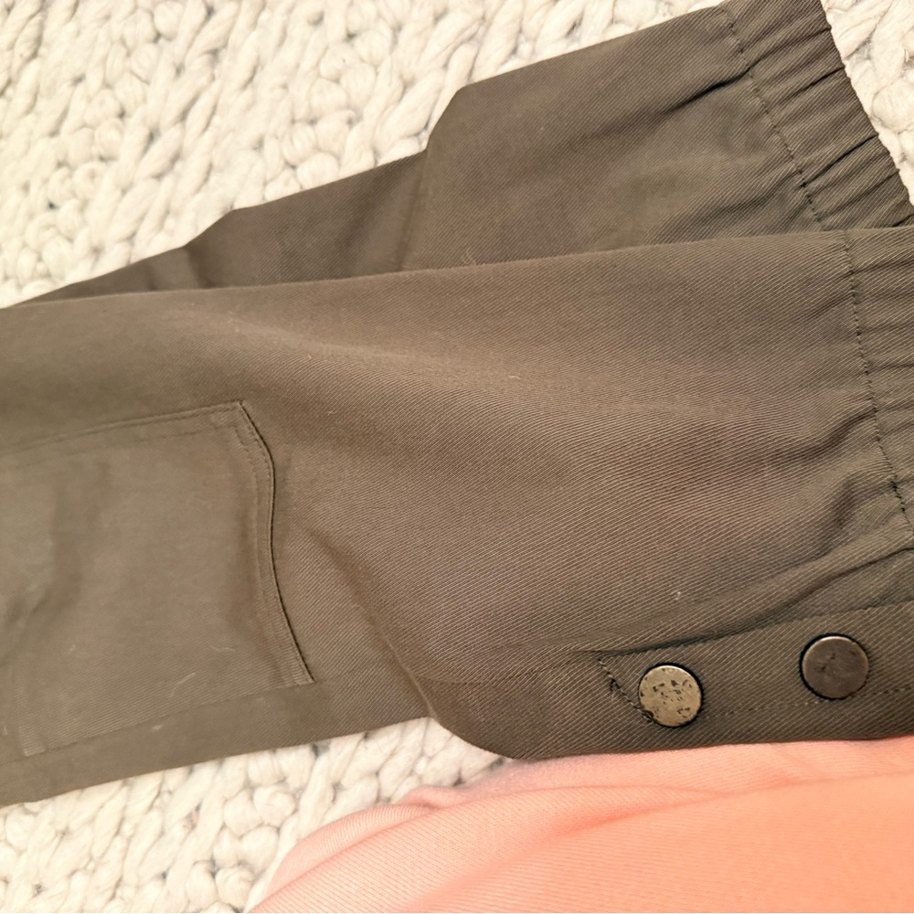 Veronica Beard Olive Cargo Pants - Picture 8 of 8